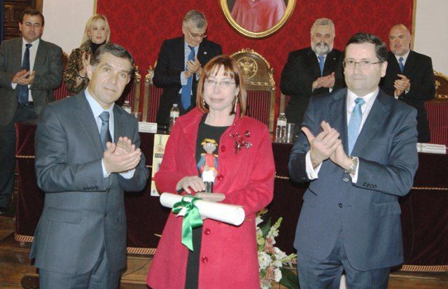 Mar Braña recibe el premio del "Memorial Víctimas del Terrorismo"